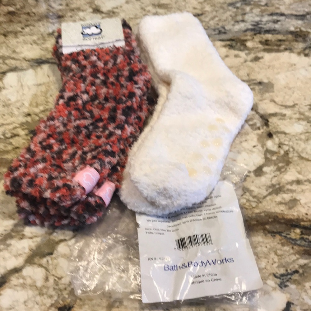 2 pair ladies socks